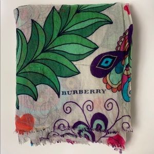 Burberry 100% cashmere scarf